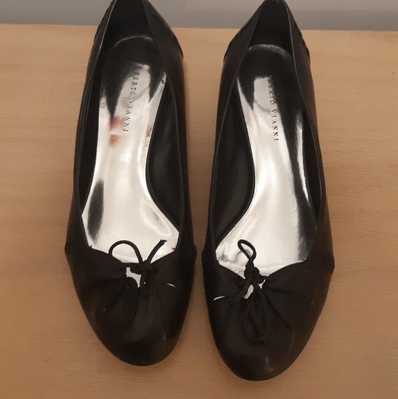 2 for 20 • ROBERTO VIANNI • SIZE 37 • Black leather kitten heels - Picture 2 of 5